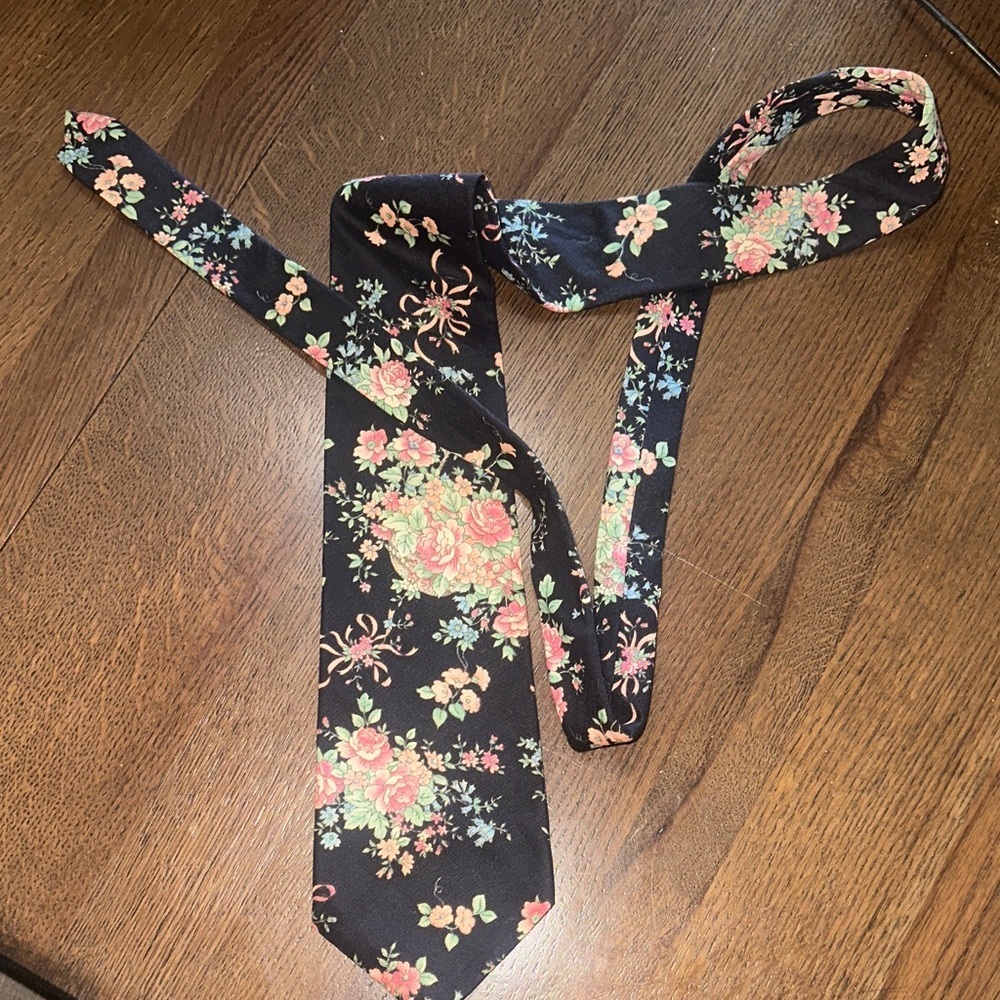 Floral Patterned Tie Boston harbor